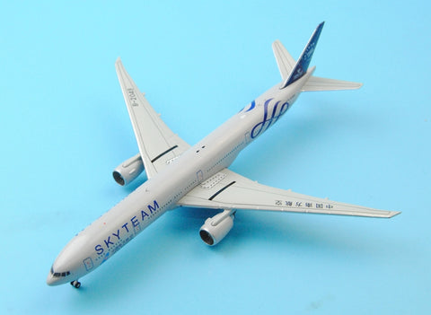Specials: JC wings xx 4666 China southern airlines b777 - 300e r skyteam number 1: 400
