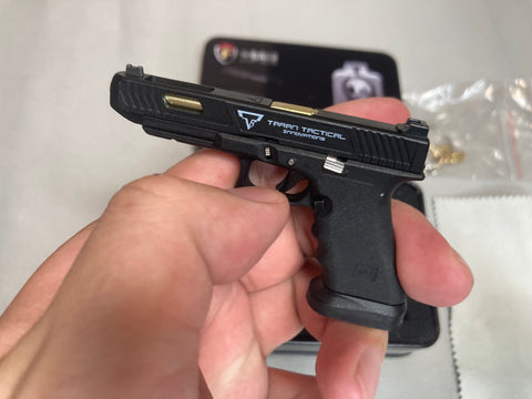 KNL Hobby Alloy Glock 34 keychain G34 black toy gift gun 1/3 scale model Decompression toy Fidget toy keychain