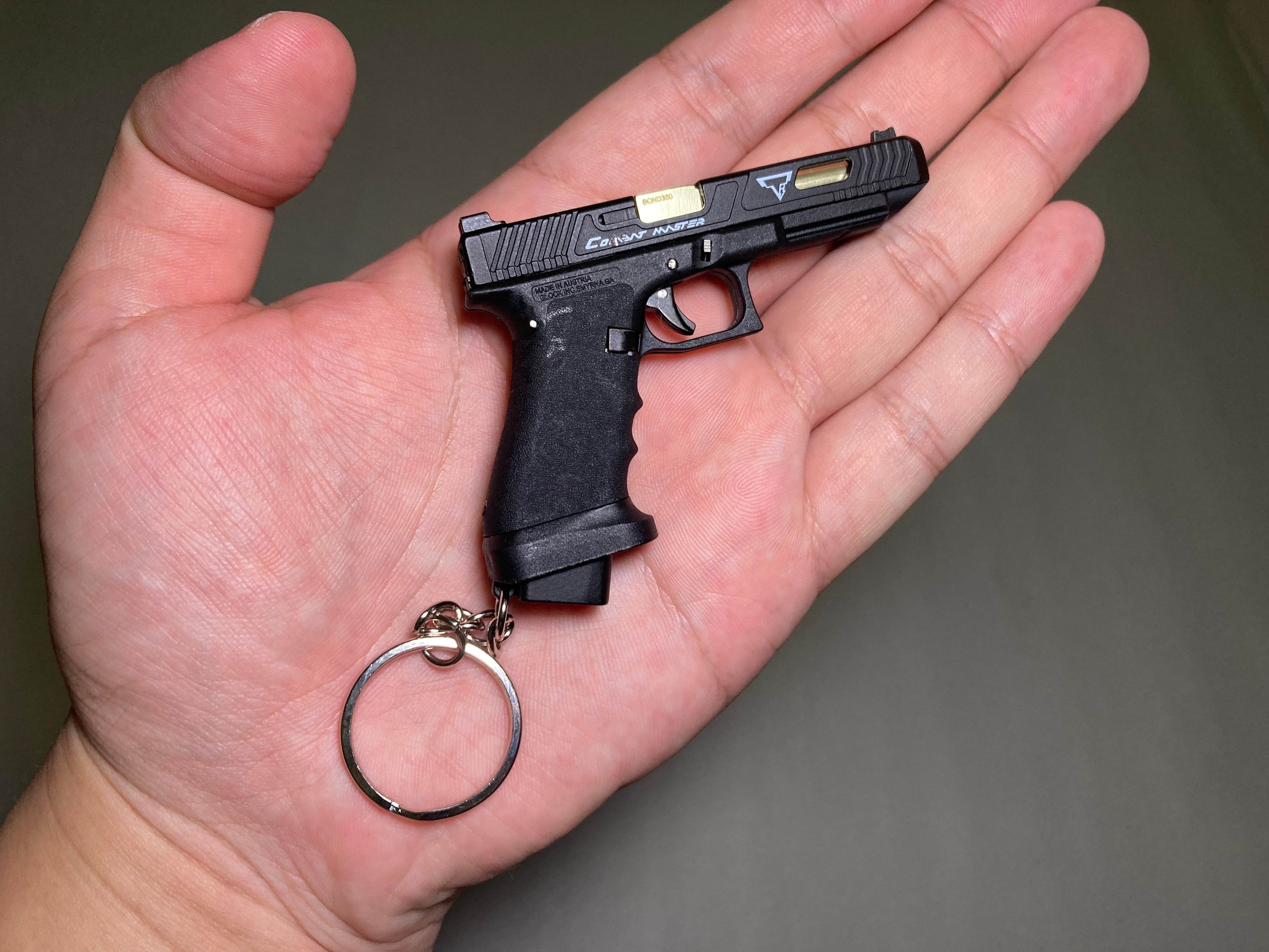 KNL Hobby Alloy Glock 34 keychain G34 black toy gift gun 1/3 scale model Decompression toy Fidget toy keychain