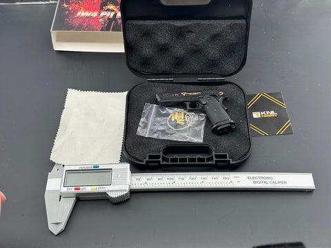 KNL HOBBY 1/3 Scale M1911 & JW4 TTI-PVI Pistol Grey Black Model + Collectible Storage Suitcase Bullets Ejection Function Can Not Shoot!