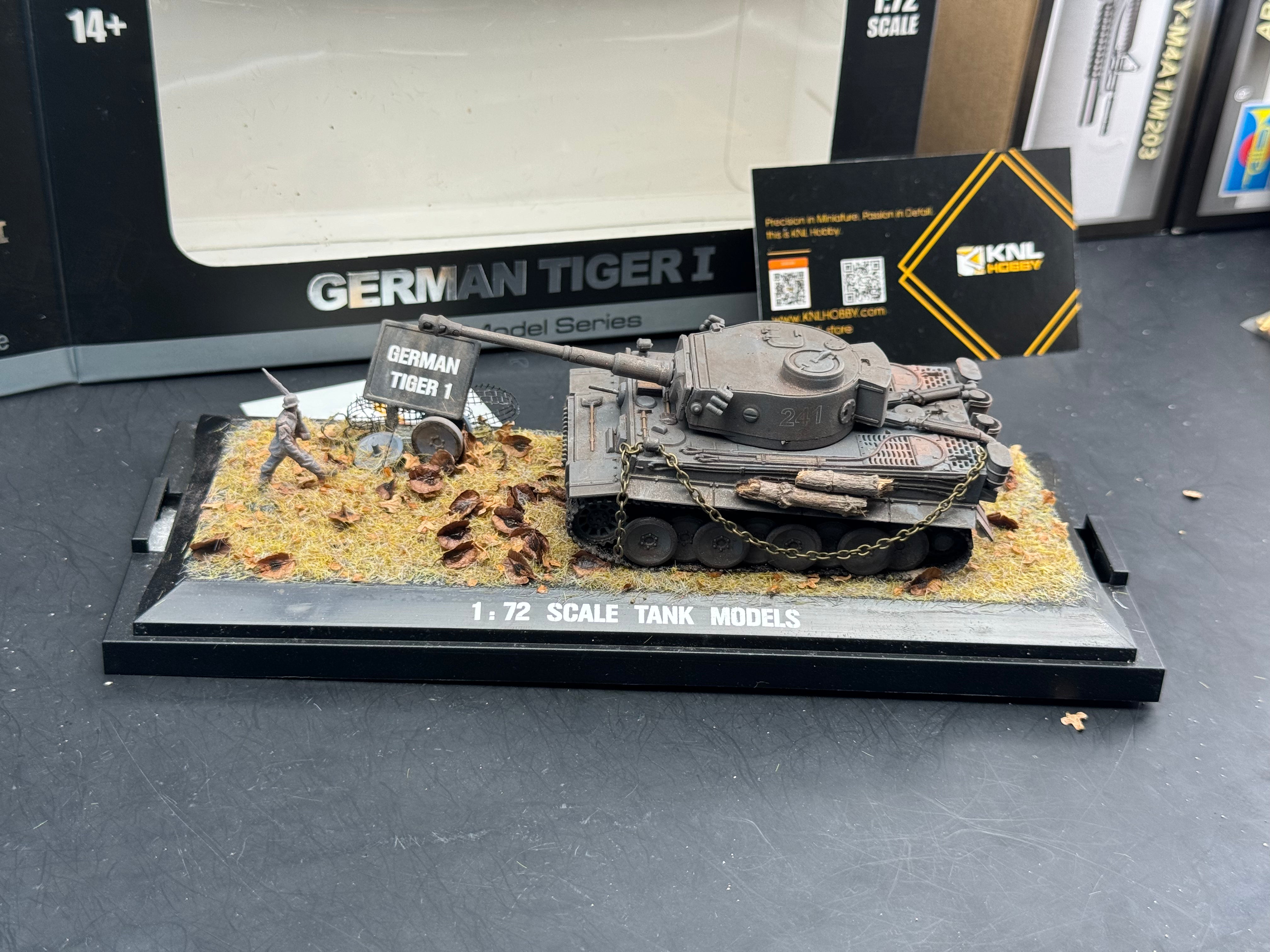 KNL Hobby 1/72 scale alloy tank model static diecast model German Tiger I tank model hand-made old painting aging painting hand-