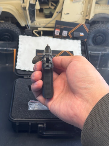 KNL Hobby B M9A3 1/2.05 scale Pistol black color pistol model bullet ejection function + 6 bullets model handgun model alloy toy Scale Mini M9A3 Pistol Aolly Model +collectible Storage Suitcase limited version Can not shoot