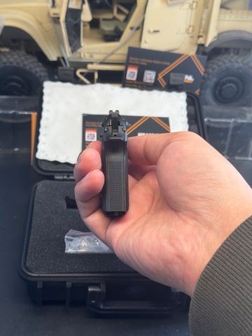 KNL Hobby B M9A3 1/2.05 scale Pistol black color pistol model bullet ejection function + 6 bullets model handgun model alloy toy Scale Mini M9A3 Pistol Aolly Model +collectible Storage Suitcase limited version Can not shoot