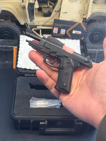 KNL Hobby B M9A3 1/2.05 scale Pistol black color pistol model bullet ejection function + 6 bullets model handgun model alloy toy Scale Mini M9A3 Pistol Aolly Model +collectible Storage Suitcase limited version Can not shoot