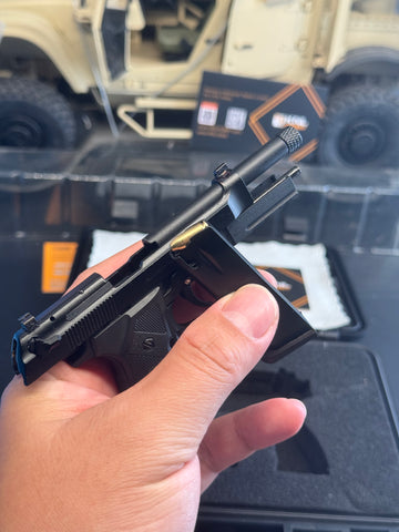 KNL Hobby B M9A3 1/2.05 scale Pistol black color pistol model bullet ejection function + 6 bullets model handgun model alloy toy Scale Mini M9A3 Pistol Aolly Model +collectible Storage Suitcase limited version Can not shoot