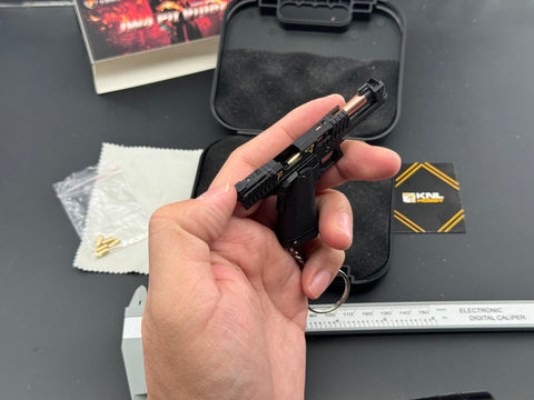 KNL HOBBY 1/3 Scale M1911 & JW4 TTI-PVI Pistol Grey Black Model + Collectible Storage Suitcase Bullets Ejection Function Can Not Shoot!