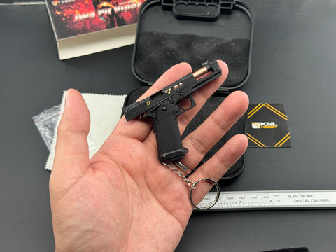 KNL HOBBY 1/3 Scale M1911 & JW4 TTI-PVI Pistol Grey Black Model + Collectible Storage Suitcase Bullets Ejection Function Can Not Shoot!
