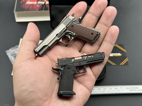 KNL HOBBY 1/3 Scale M1911 & JW4 TTI-PVI Pistol Grey Black Model + Collectible Storage Suitcase Bullets Ejection Function Can Not Shoot!