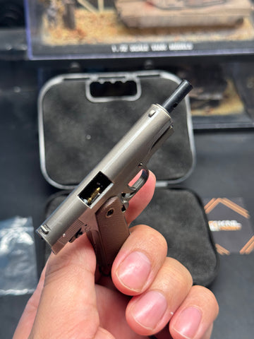 M1911 metal model keychain 1/3 scale gray gunmetal color with bullet ejection function and storage suitcase