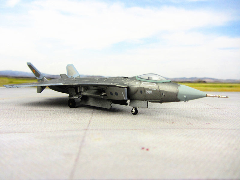 KNL Hobby diecast model The 20 fighter aircraft model 1:120 J20 silver alloy active version of the military model fighter model ships
