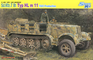1/35 scale model DRAGON / Dragon 6794 Sd.Kfz.7 8t Typ HL m 11 semi-track artillery tractor 1943
