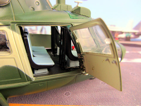 KNL Hobby diecast model Z-9 helicopter model with Z9 aircraft model helicopter model 1:30 Chinese Army China Airforce CPLA