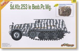1/35 scale model Dragon 9128 Sd.Kfz.253 semi-track armored command vehicle and commander group
