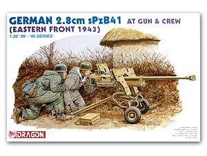 1/35 scale model Dragon 6056 2.8cm sPzB41 Cone boring traction anti-tank gun and German paratroopers east 1943