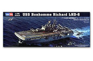 Hobby Boss 1/700 scale war ship models 83407 American Hornets LHD-6 "Bangholm Moham" Amphibious assault ship