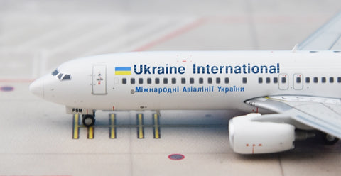 New GeminiJets GJAUI 1363 * Ukrainian Airlines B737-800 / W UR-PSN 1:40