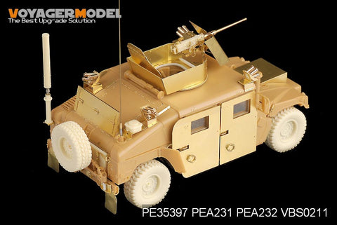 Voyager PEA232 modern US Army M1114 "Hummer" tactical vehicle with additional space armo