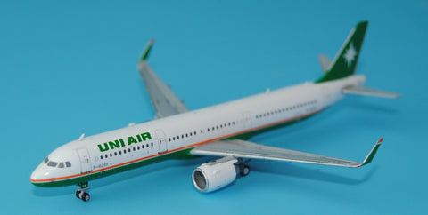 Special offer: JC wings xx 4679 Li Rong aviation a321 / w b - 16209 1:400