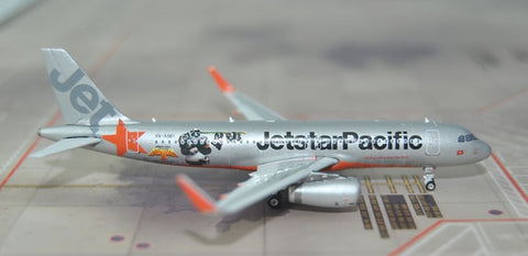 Phoenix 04108 Jetstar A320/w VN-A561 Kung Fu Panda 3 1/400