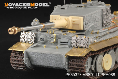 Voyager PE35377 6 heavy combat vehicle tiger type mid-term upgrade metal etch (Weilong 6660)