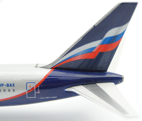 Phoenix 11046* Russian aviation B767-300ER VP-BAX 1:400