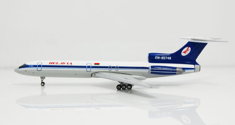 Feinikesi 11004 x TU-154M EW-8588 1/400