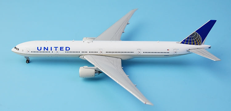 Gemini Jets GJUAL1605 United Airlines B777-300 ER N58031 1/400