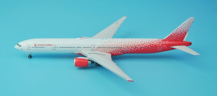 Phoenix 11336 Rossiya B777-300 EI-UNN 1/400