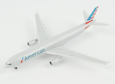 GeminiJets GJAAL1455 American Airlines A330-300 new coating 1:400