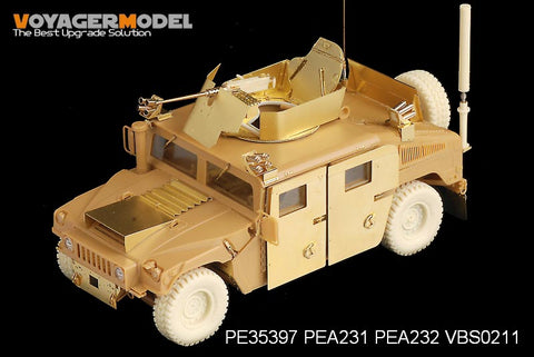 Voyager PEA232 modern US Army M1114 "Hummer" tactical vehicle with additional space armo