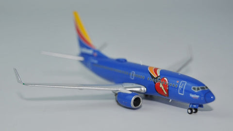 GeminiJets GJSWA 1577 American Southwest Airlines B737-700 / W N409WN 1:400