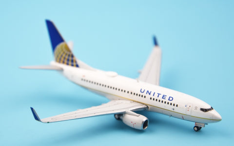 GeminiJets GJUAL1601 United Airlines B737-700/w 1:400