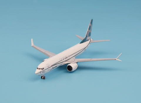 New products: PandaModel B737 MAX8 1:400