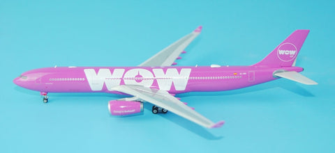 Phoenix 11297 WOW Air A330-300 EC-MIO 1/400