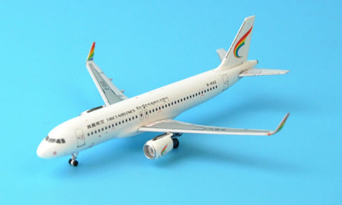 Special: PandaModel Tibet Airlines A320 / w B-1682 1:400