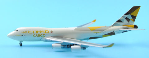 GeminiJets GJETD1477* aerwar B747-400F 1:400