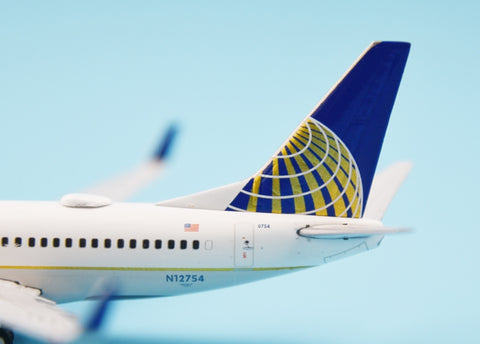 GeminiJets GJUAL1601 United Airlines B737-700/w 1:400