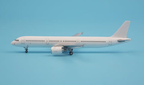 Shotshot: JC Wings XX4999/XX4999A Airbus Original A321 White Machine 1:400