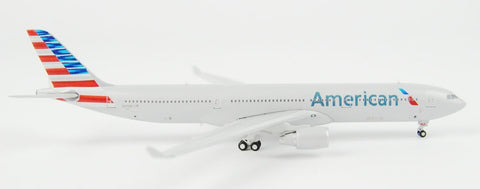 GeminiJets GJAAL1455 American Airlines A330-300 new coating 1:400