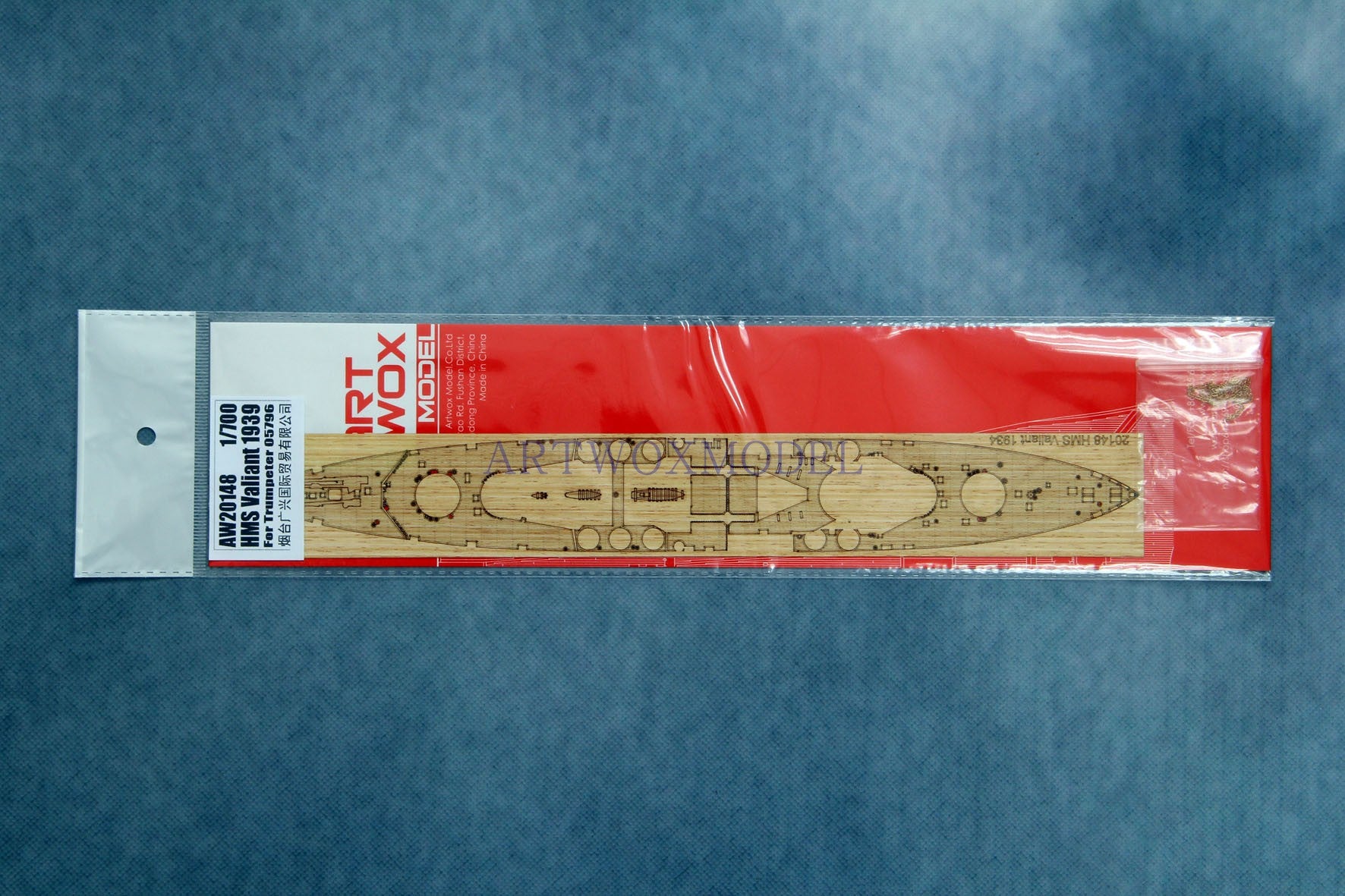 ARTWOX Trumpeter 05796 HMS Valiant battle ship 1939 wood deck AW20148