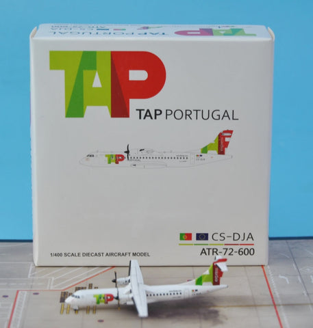 Special: JC Wings XX4688 Air Portugal ATR-72 CS-DJA 1:400