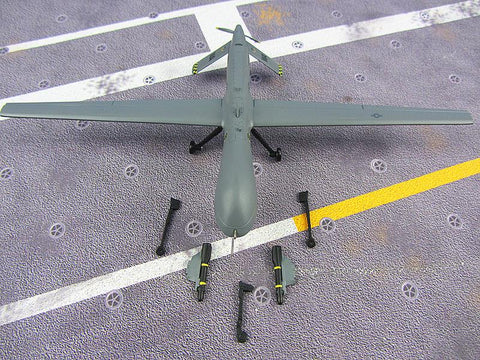 KNL Hobby diecast model The MQ-1 predator reconnaissance aircraft static Machine Model Army Day Valentine's Day gift 1:72 man